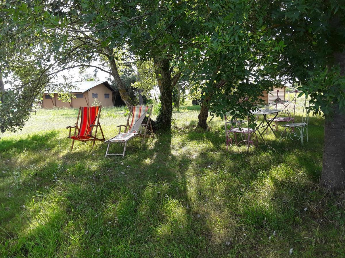 Bed and Breakfast Loge & Broc La Possonnière Exteriér fotografie