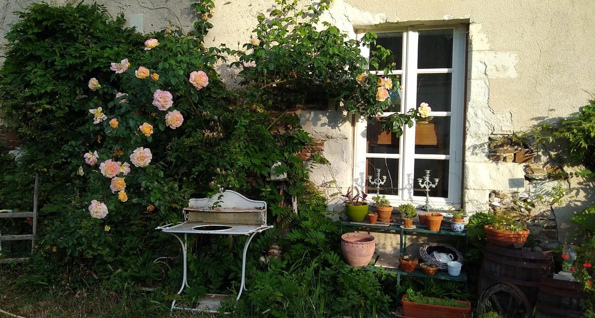 Bed and Breakfast Loge & Broc La Possonnière Exteriér fotografie