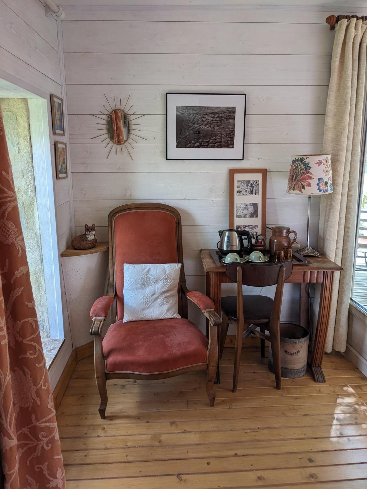 Bed and Breakfast Loge & Broc La Possonnière Pokoj fotografie